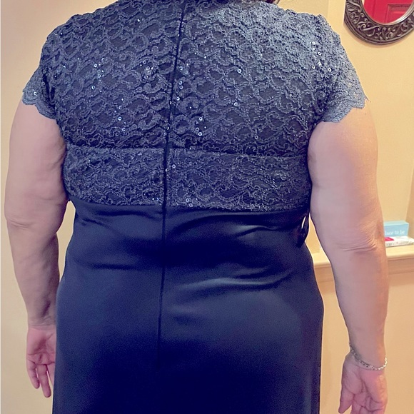 NWT elegant blue/grey gown - Picture 10 of 15